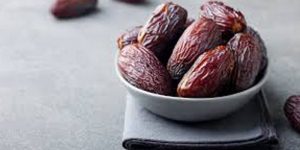 خرما و کبد چرب